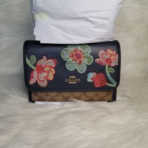 COACH Klare Crossbody In Signature Canvas With Floral Embroidery